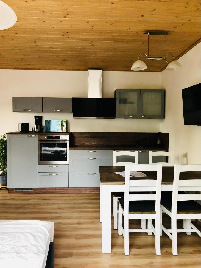 Ruhige Ferienwohnung Direkt Am Rennsteig Neuhaus am Rennweg Exterior foto